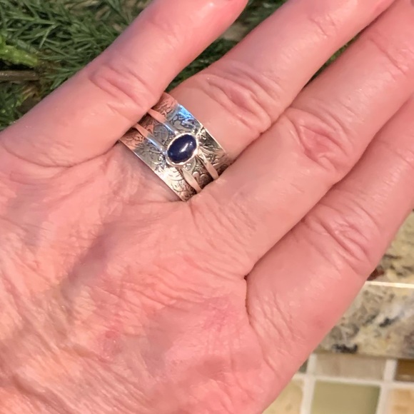 Sterling Silver Lapis Lazuli Spinner Ring - Picture 5 of 7